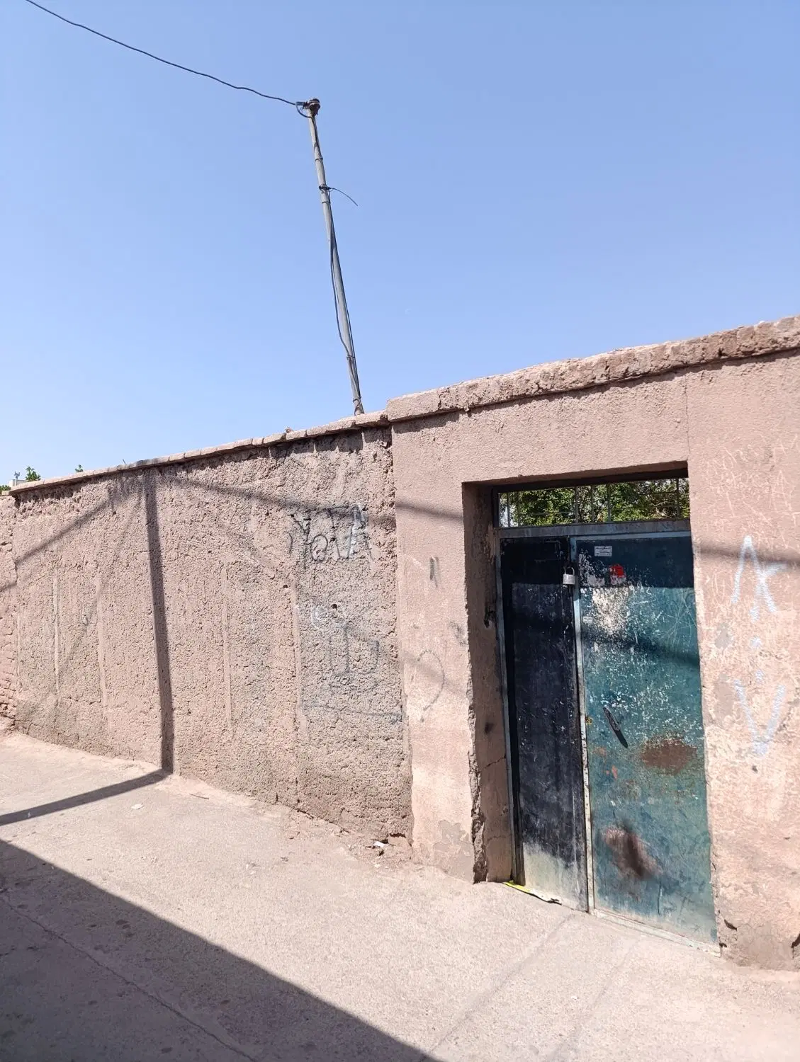 ملک گنبه ای فیروز آباد