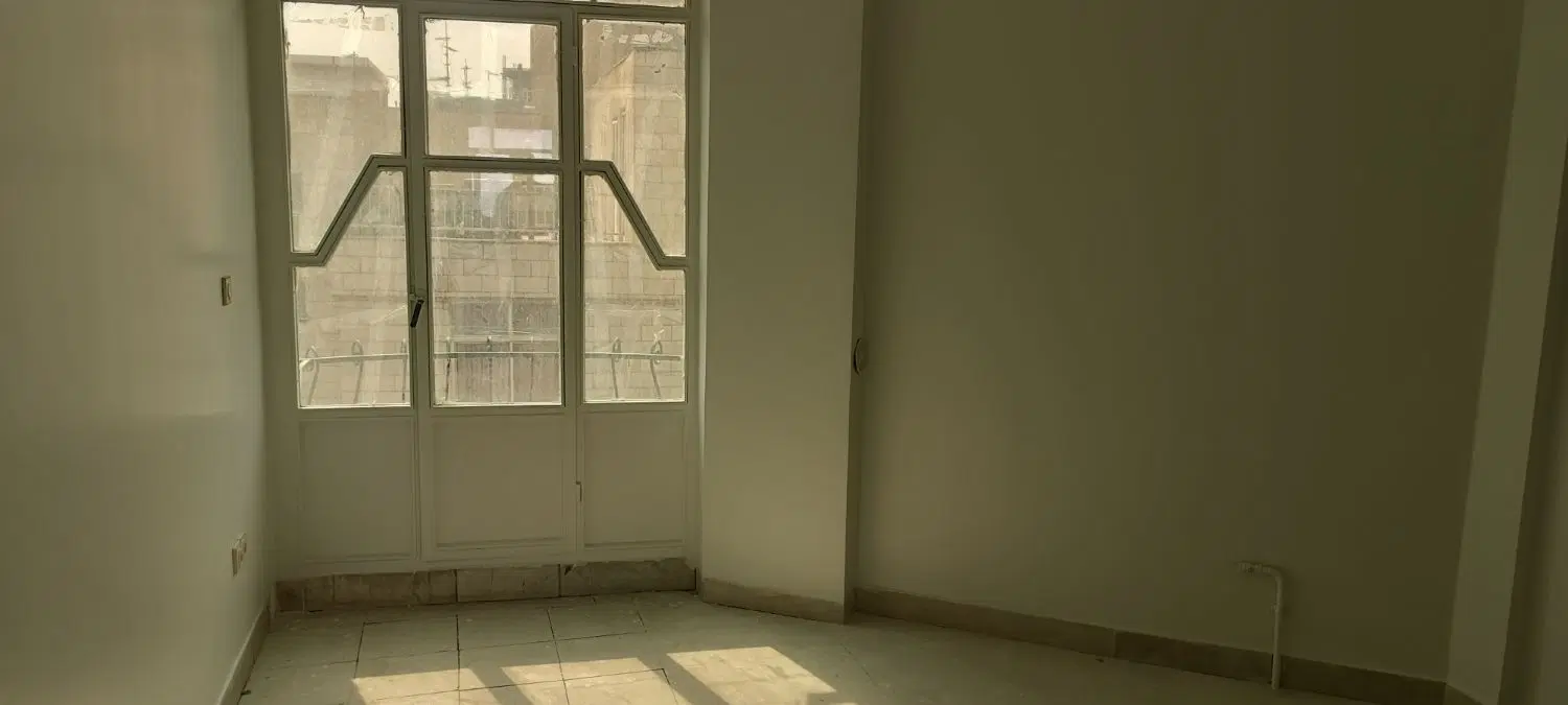 خیابان ایران خیابان مقدم فر