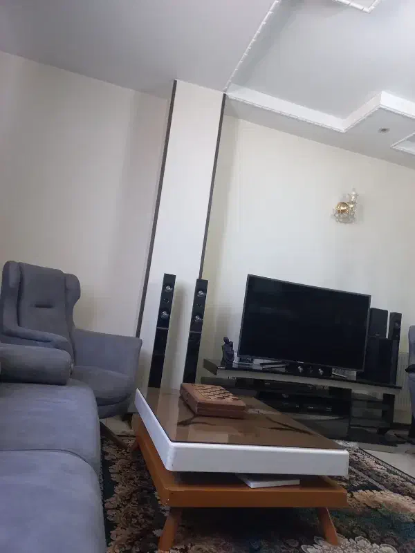 هم خانه