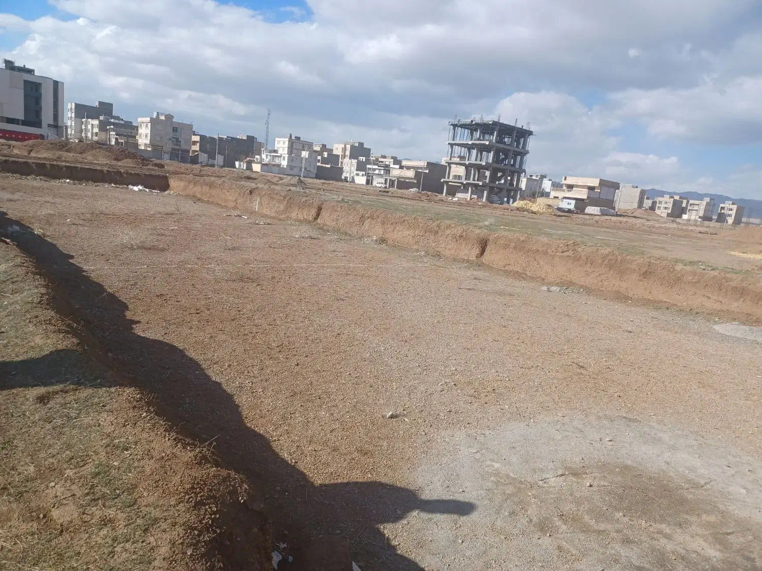 جابه جایی زمین مسکن ملی