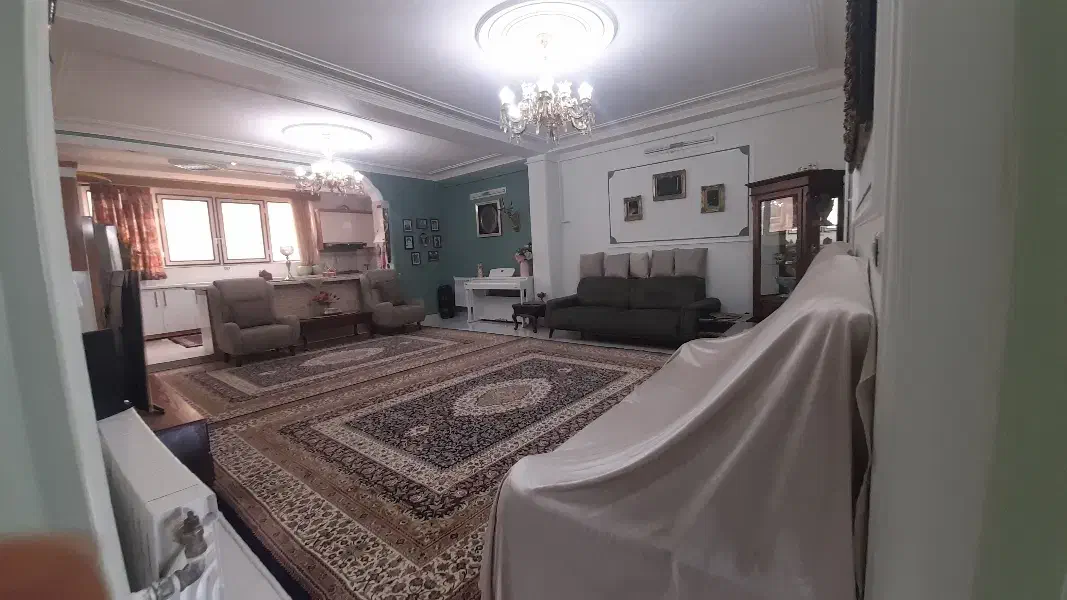 آپارتمان ۱۰۳ سعدی وسط