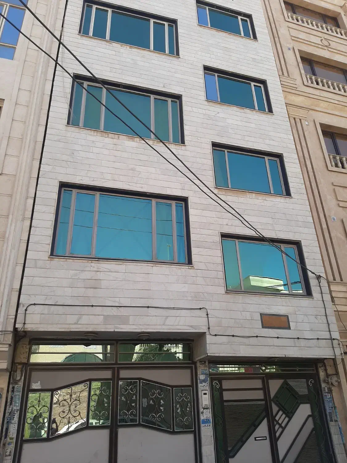 فروش فوری منزل مسکونی ۷۵ متری دوخواب طبقه دوم