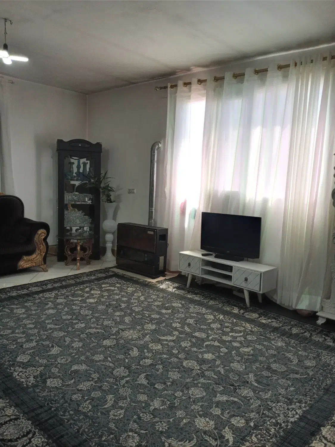 فروش آپارتمان ۹۰متری ۲خوابه طبقه دوم کف سرامیک