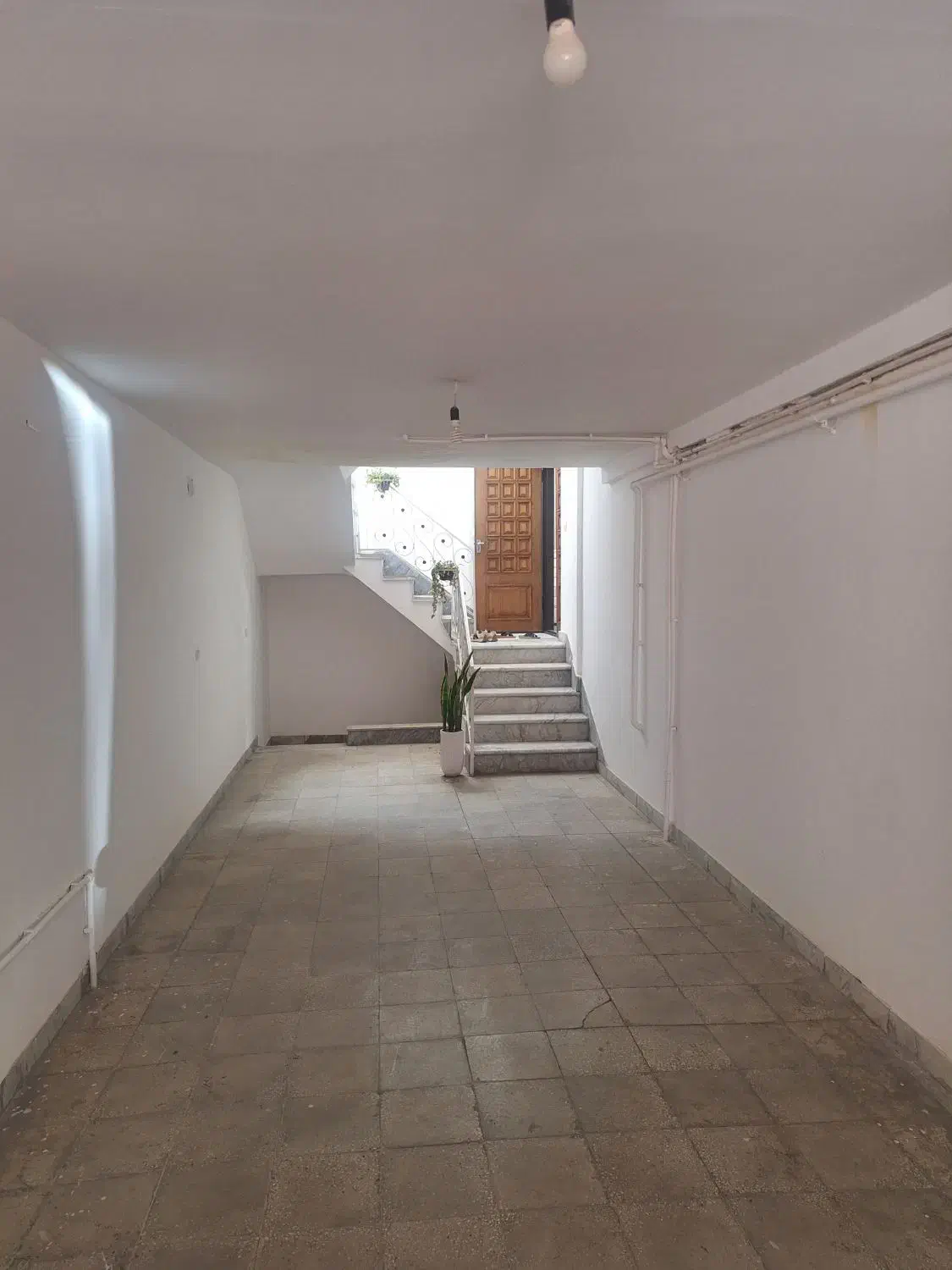 منزل مسکونی اران و بیدگل