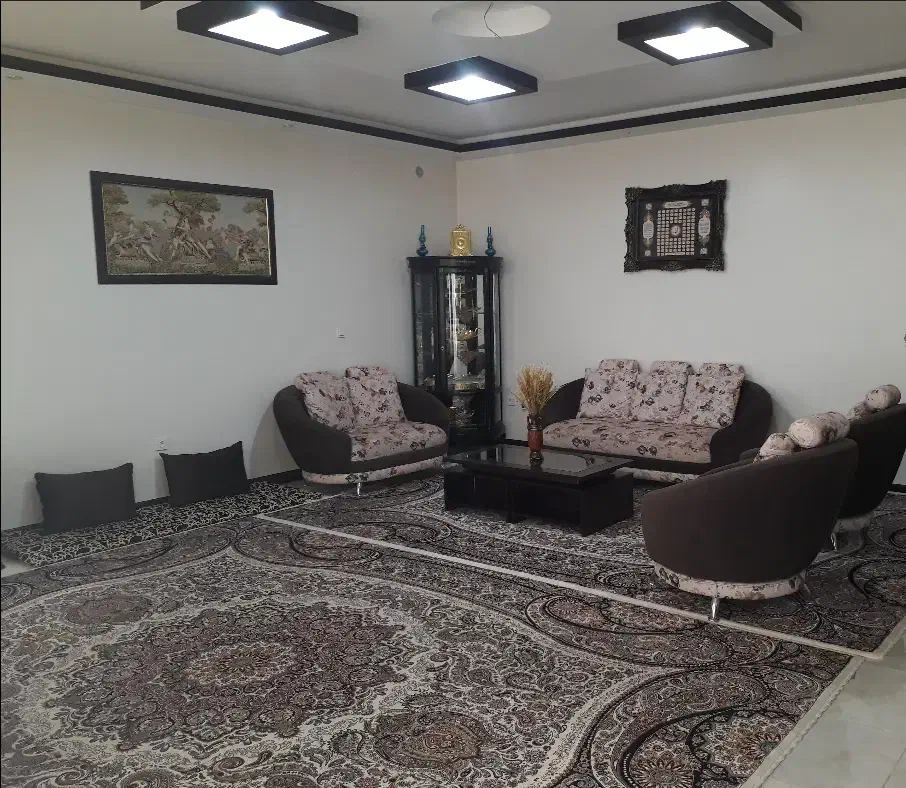 همخونه خانم