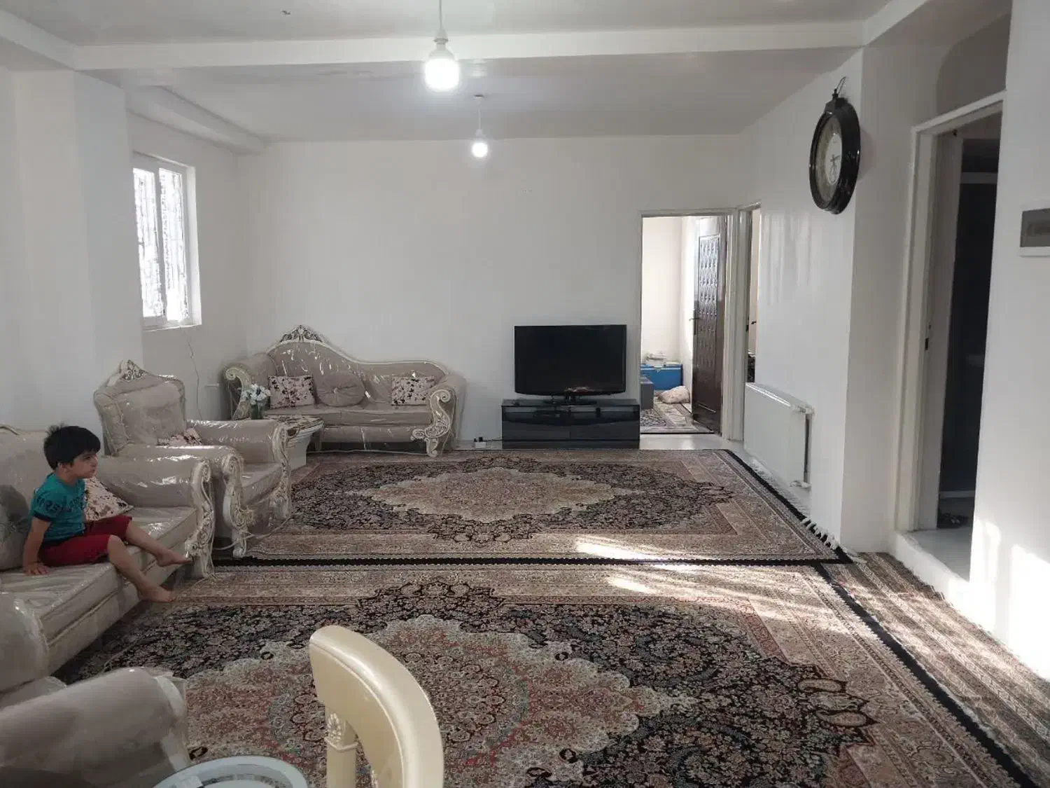 اپارتمان ۱۱۰ متری فول امکانات خیابان شهاب