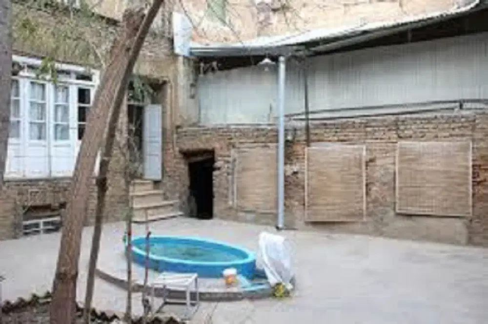خانه ویلایی در مرکز شهر