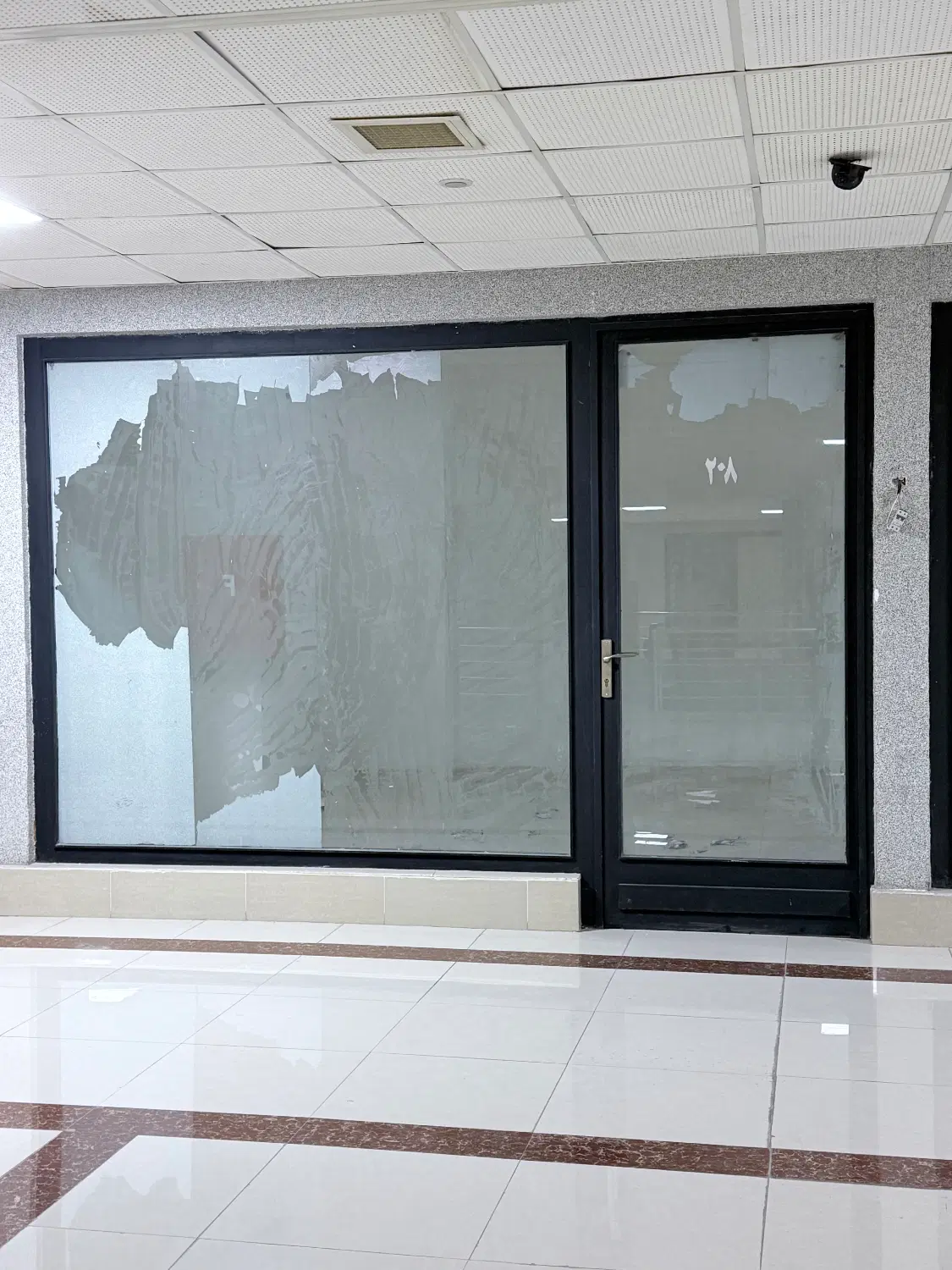 مغازه ۲۳ متر الماس رویان