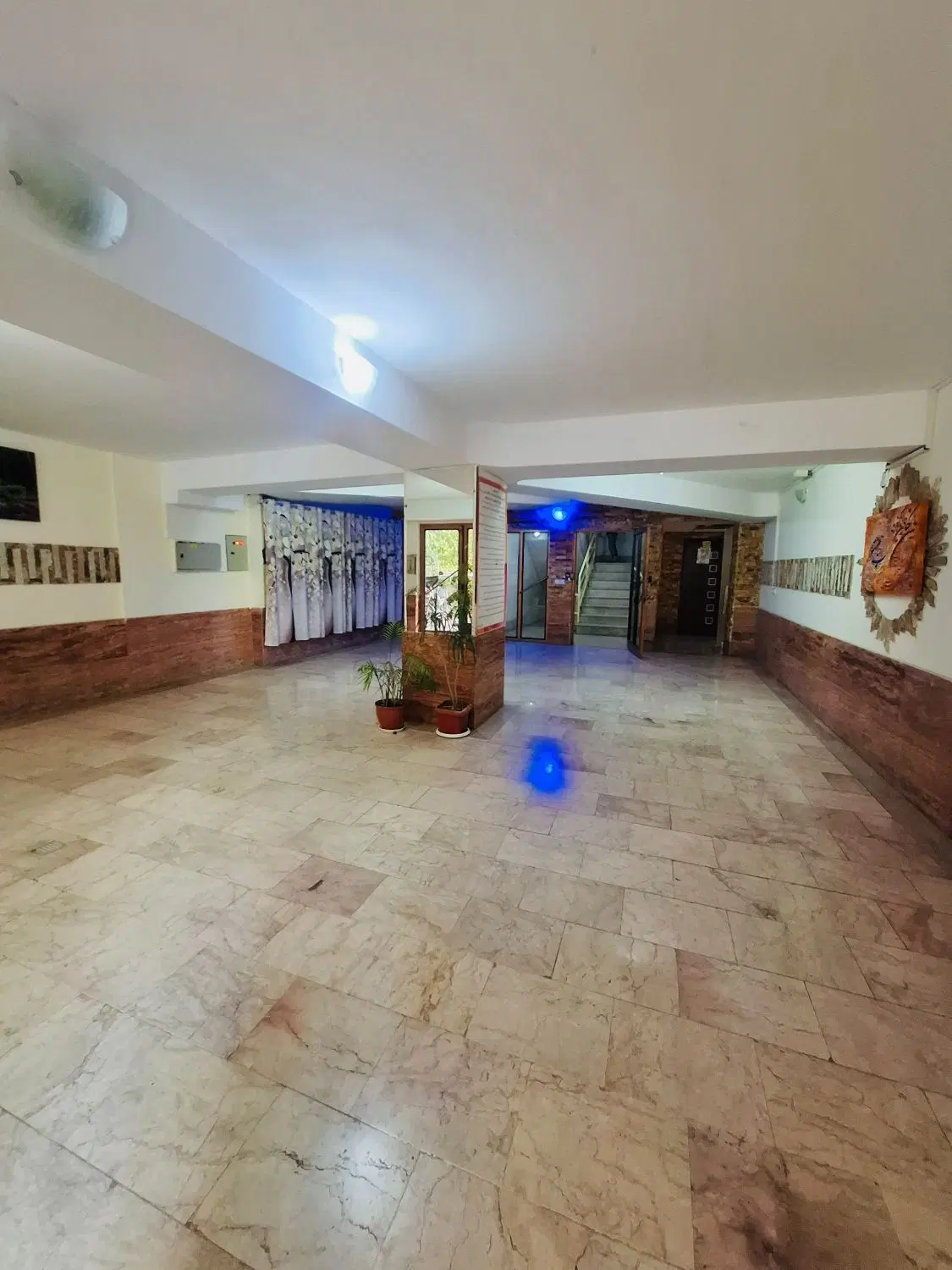 فروش آپارتمان دوخواب فاز 4شمالی
