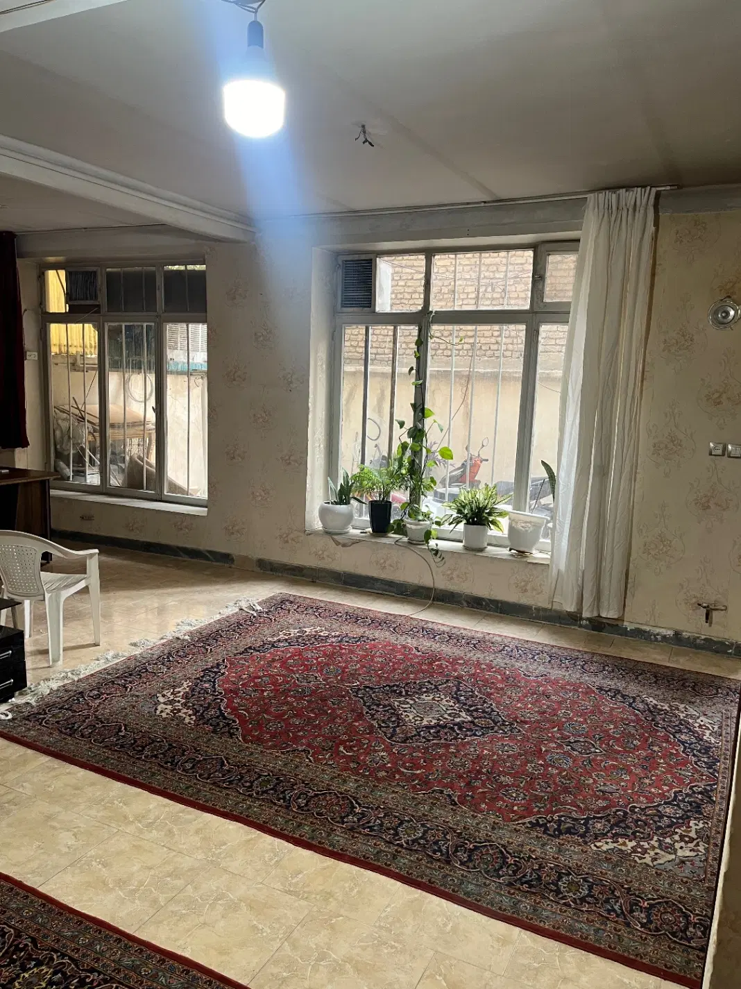آپارتمان ۸۱ متری حیاط دار مستقل
