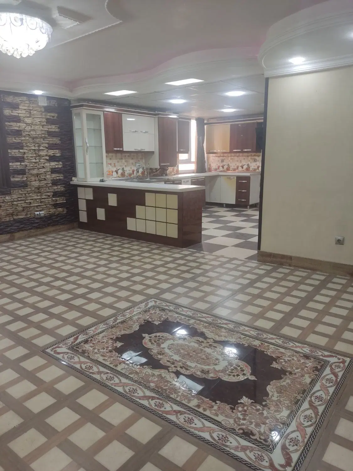 فروش آپارتمان ۱۶۰متر ۲۰متری صاحب الزمان ملکی تخلیه