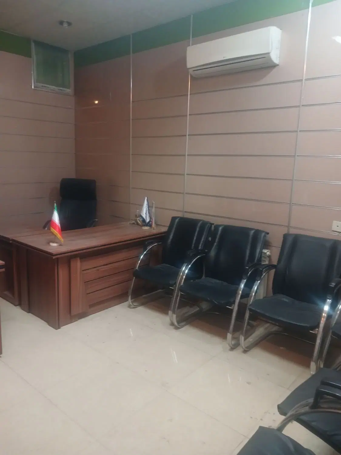 مغازه فروشی سندتکبرگ
