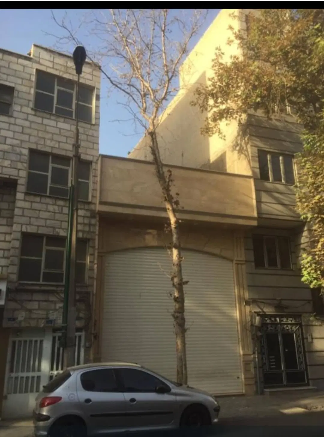 127 متر مغازه شکوفه ابتدای دژکام