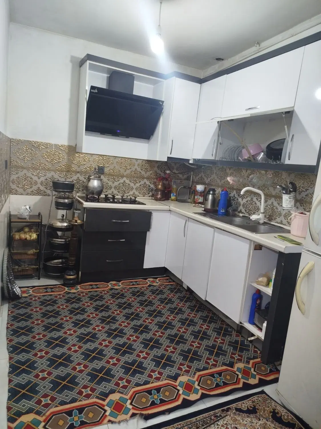 منزل دو طبقه کاملا باز سازی شده ۷۵متری