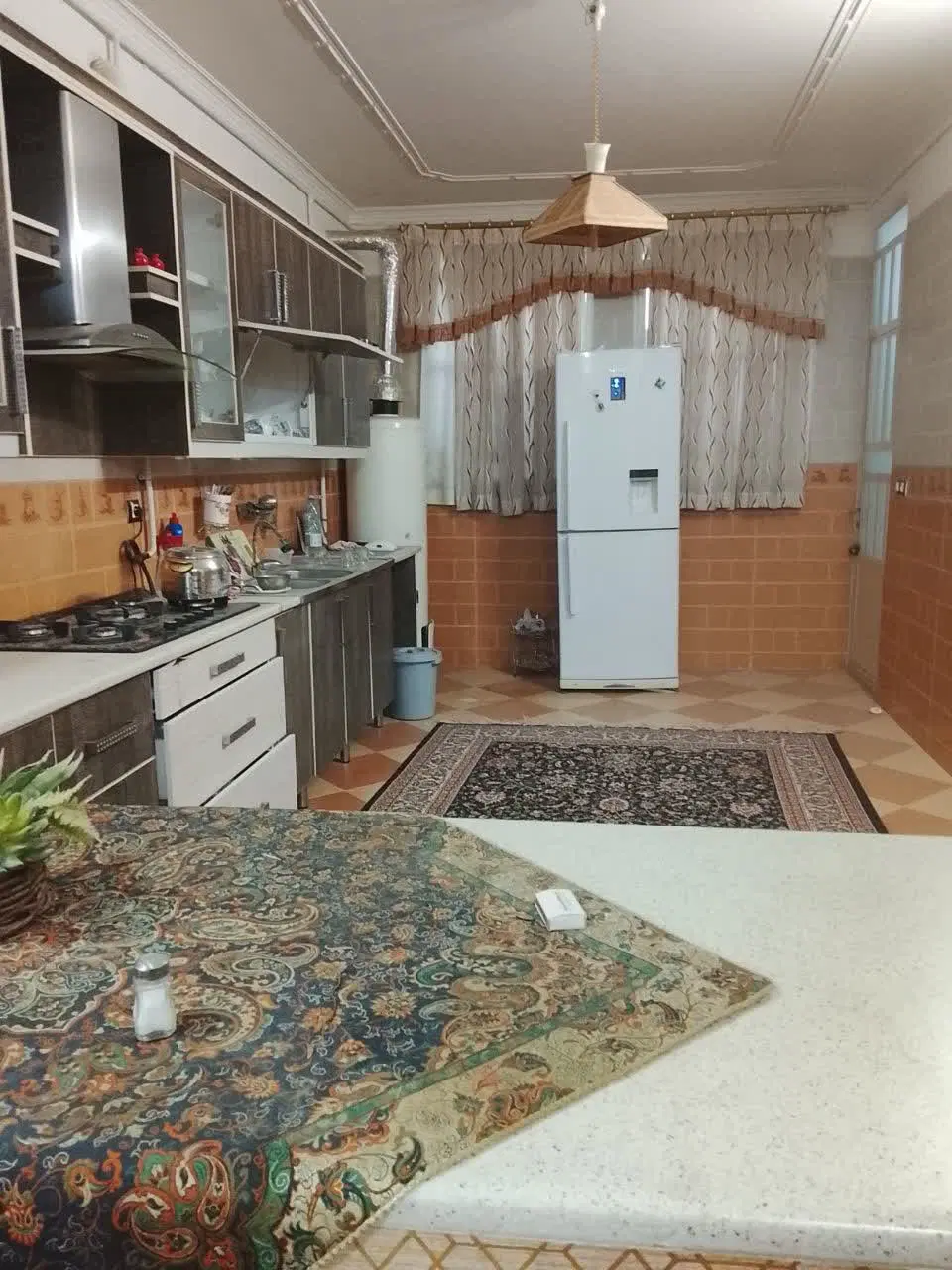 منزل مسکونی دو طبقه