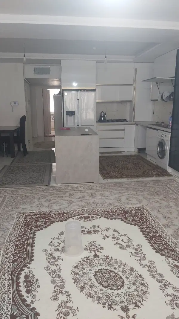 آپارتمان جنوبی خ پاسداران ۹۴متر