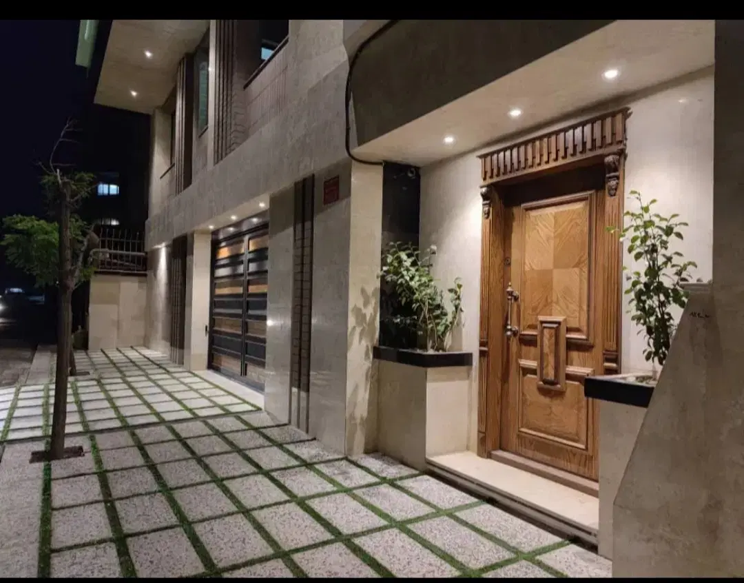 آپارتمان ۱۵۰ متری