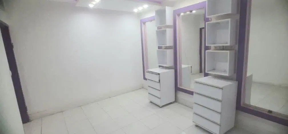 واحد ۵۵ متری تجاری دائمی سنددار