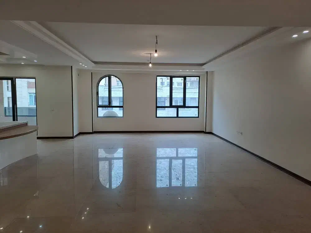 مرزداران.۱۳۵متر.۳ خواب.فول امکانات.دو پارکینگ