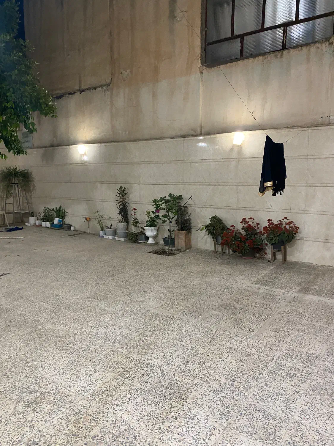 ملک،مسکونی تجاری ،سالن زیبایی،مطب،مطهری