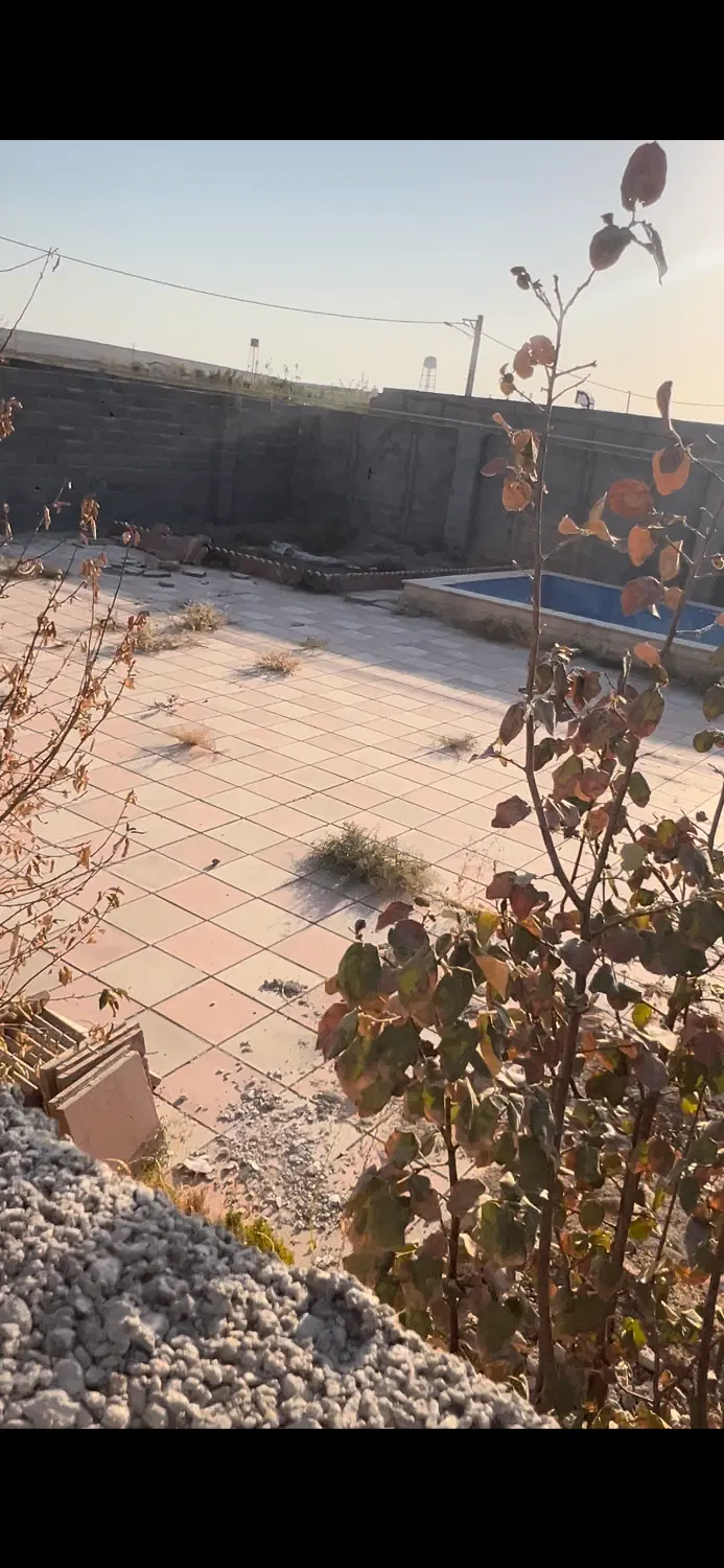 زمین سند دار با جواز ساخت اقبالیه