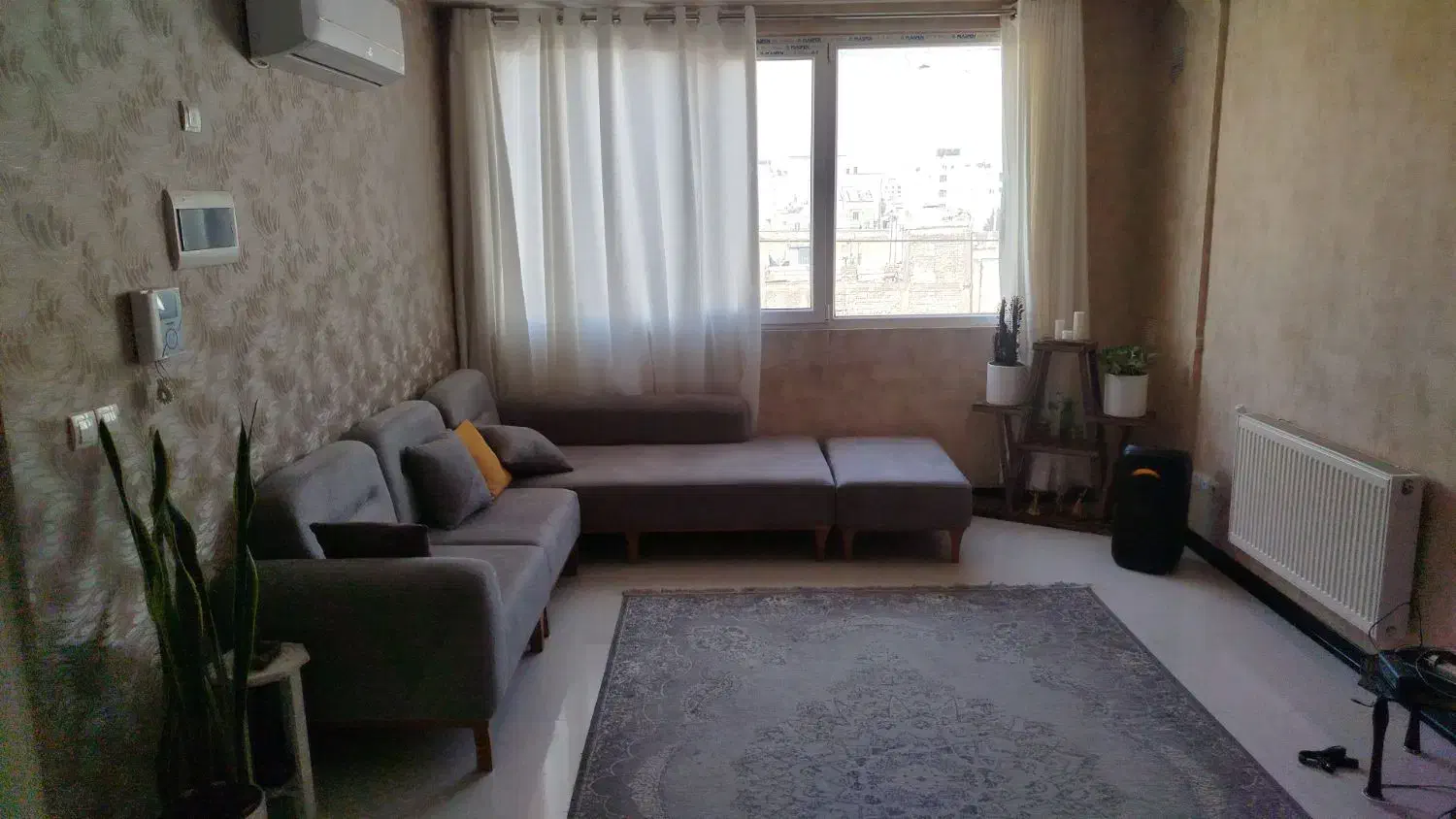 نیازمند هم خونه (صاحب خونه هستم)