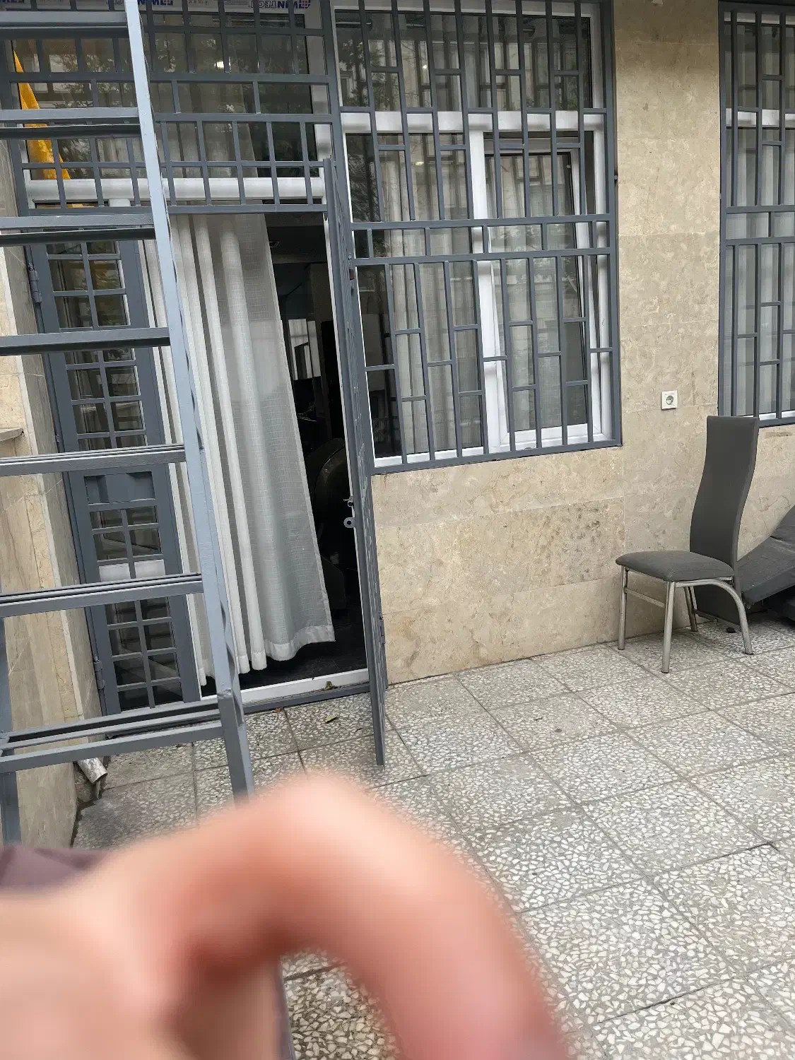 اجاره محوطه ۳۰ متری به کافه در سالن زیبایی