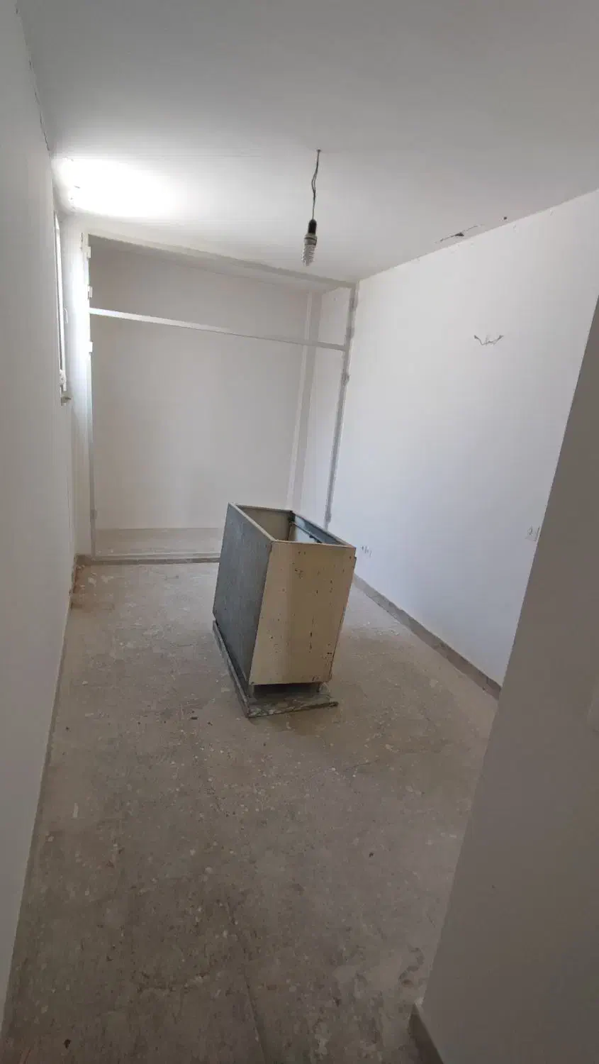 واحـد ۷۰ متری_ پـارکینگ انـباری سـندی