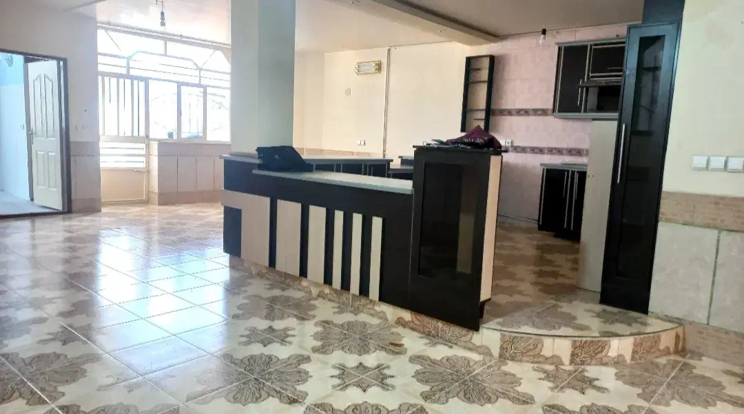 رهن خونه ۲واحدی مستقل همکف نورگیر با پارکینگ