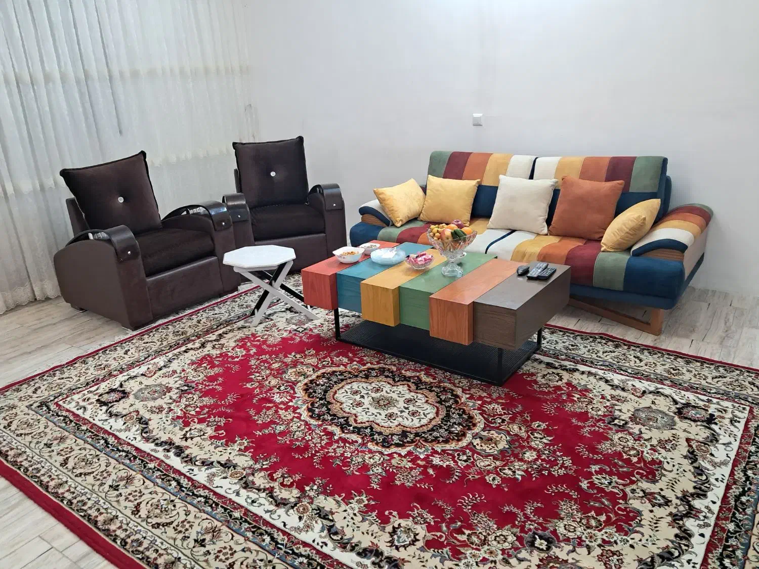 یک واحد ۴۳متری اجاره داده میشود