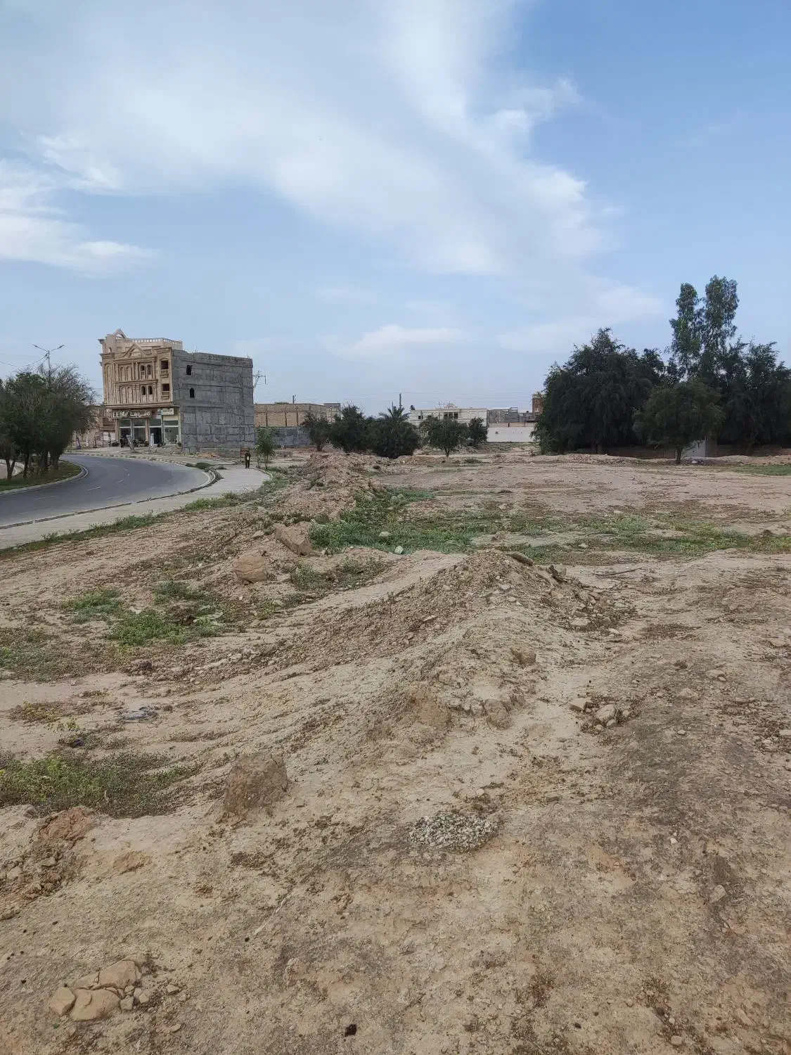 زمین مسکونی