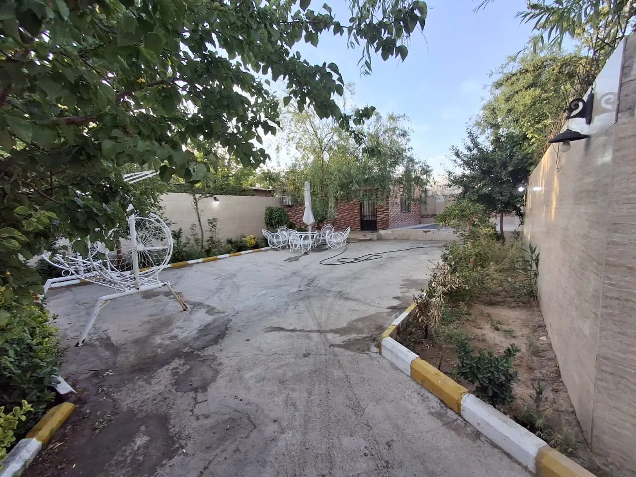باغ وباخچه در شهرک وحدت
