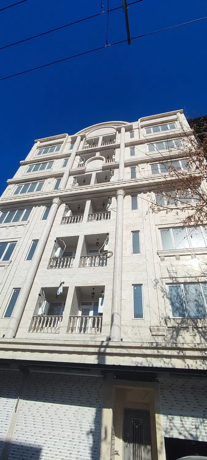 آپارتمان خیابان مولوی