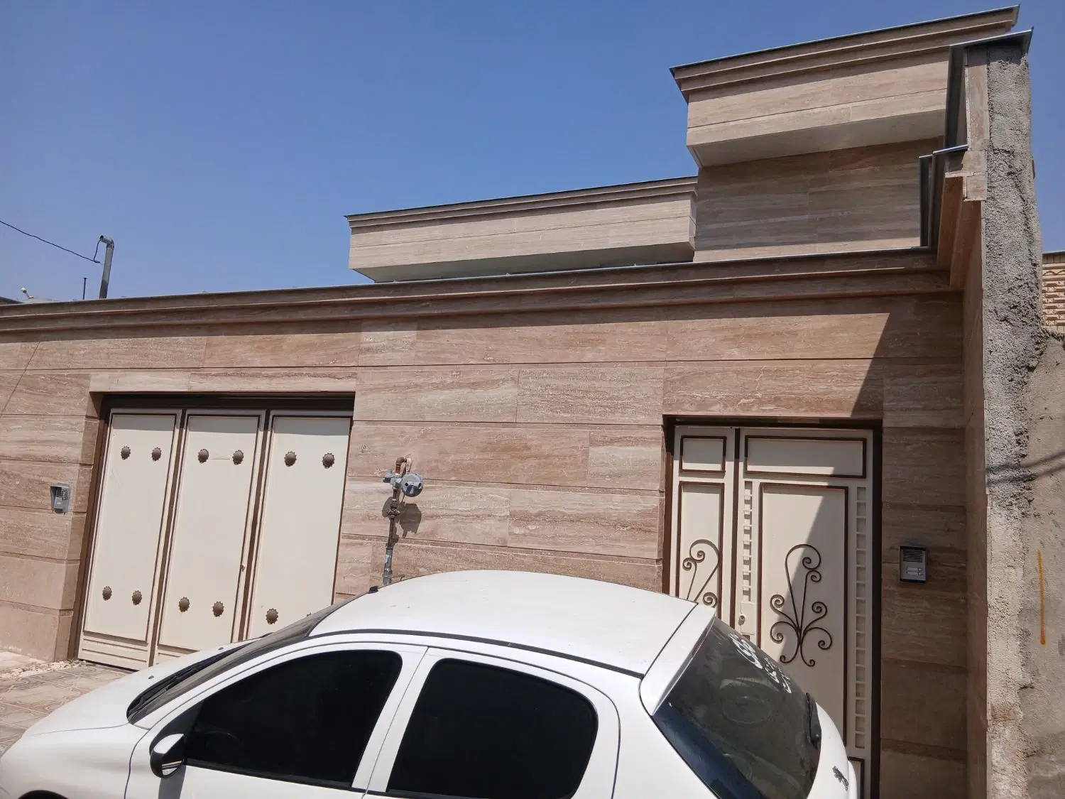 منزل ویلایی دو طبقه ۳۰۰ متری