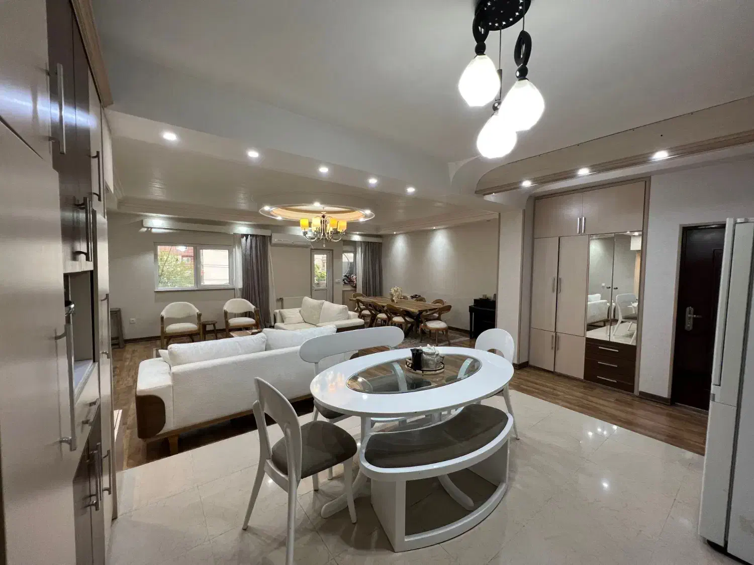 آپارتمان تاپ لوکیشن
