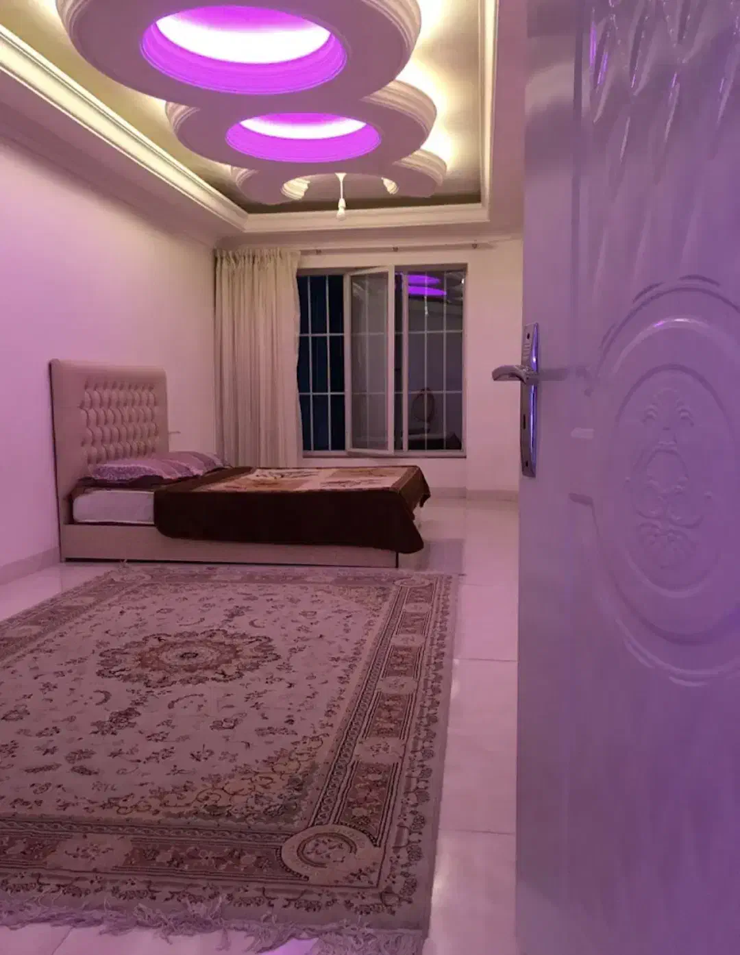 آپارتمان ۱۵۰ متری خیابان معلم