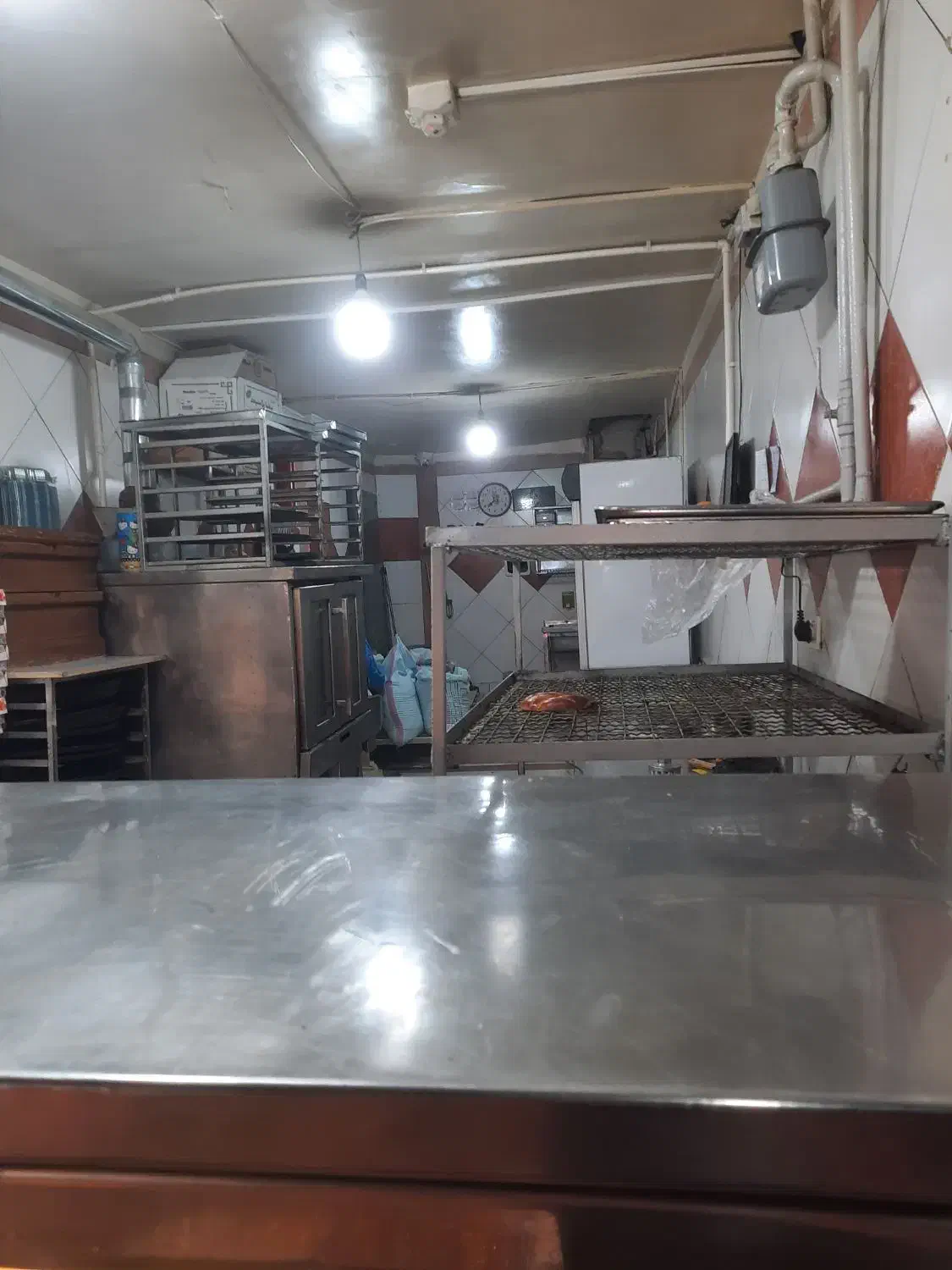 اجاره مغازه با جواز قنادی 20 متری جوادیه