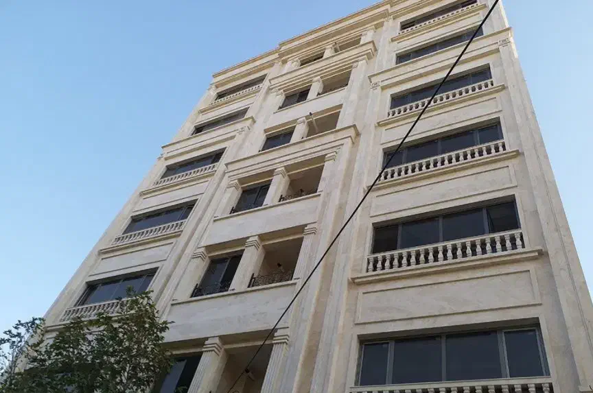 هشت واحد یکجا در یک ساختمان معاوضه با کلنگی
