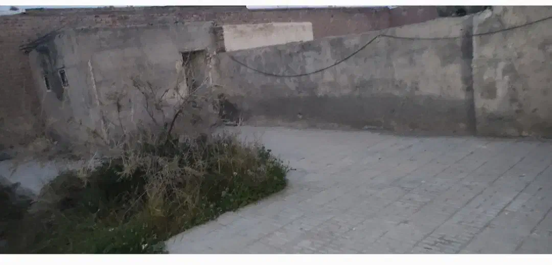 ۱۰ قصب زمین، سند تک برگ، ۱۲۰ متر خونه تیرآهنی روش