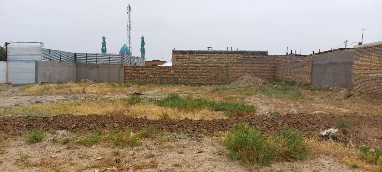 زمین  شفیع اباد