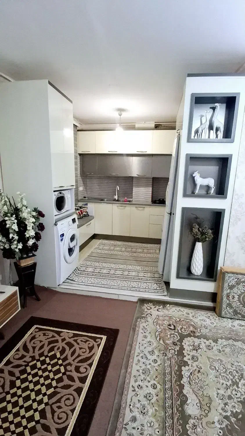 آپارتمان ۶۵ متری باغ دبیر