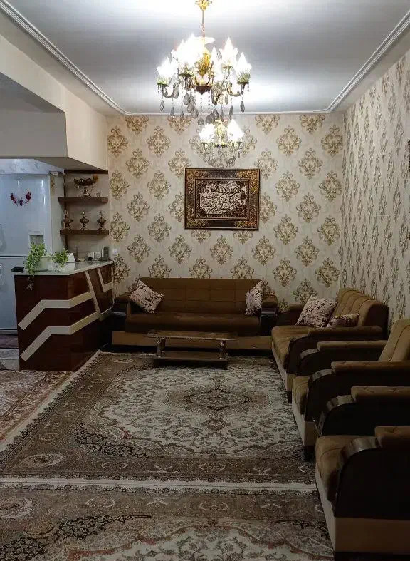حیاط دربست تک‌خواب