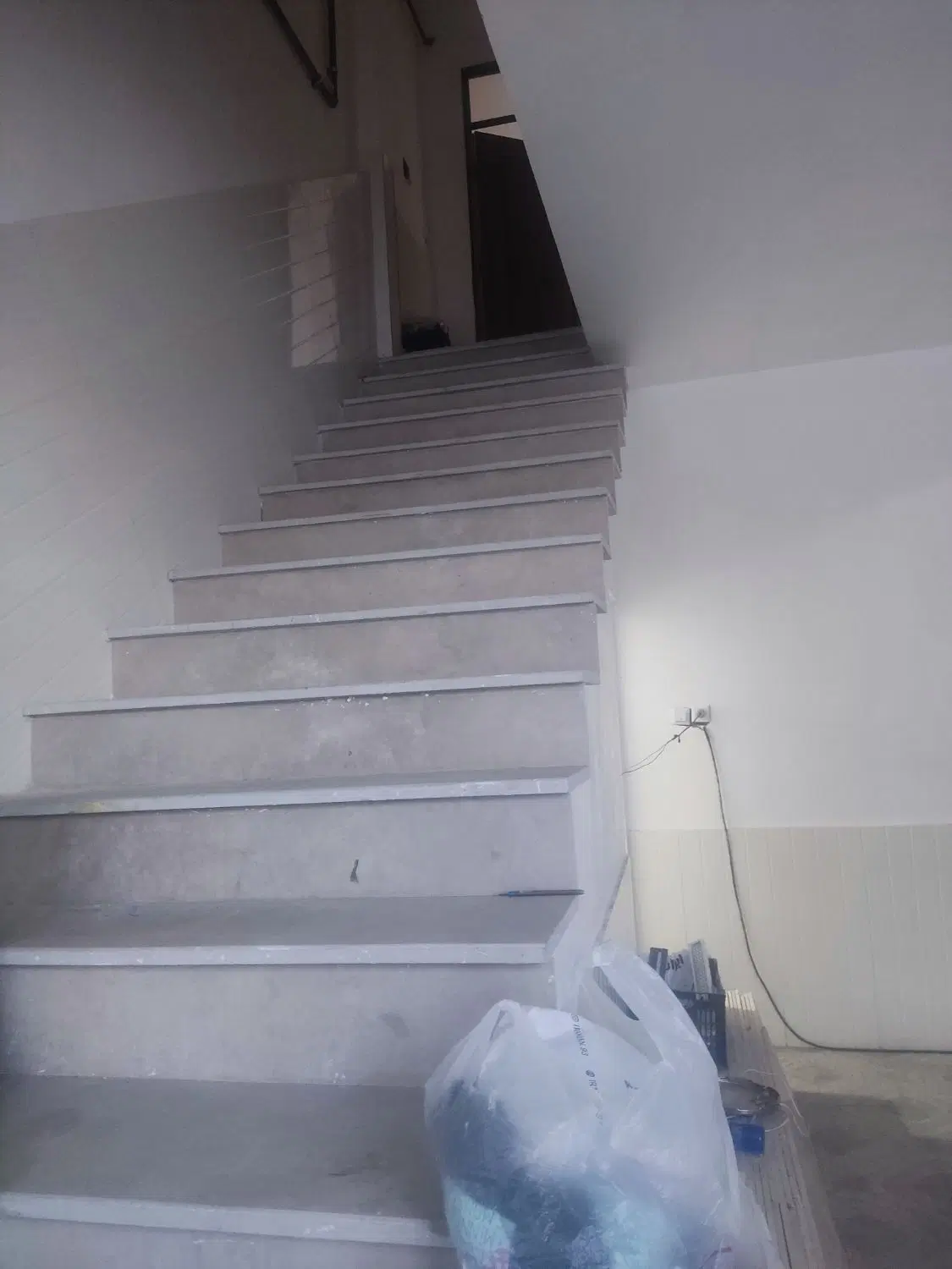 ملک صنعتی با چاه عمیق