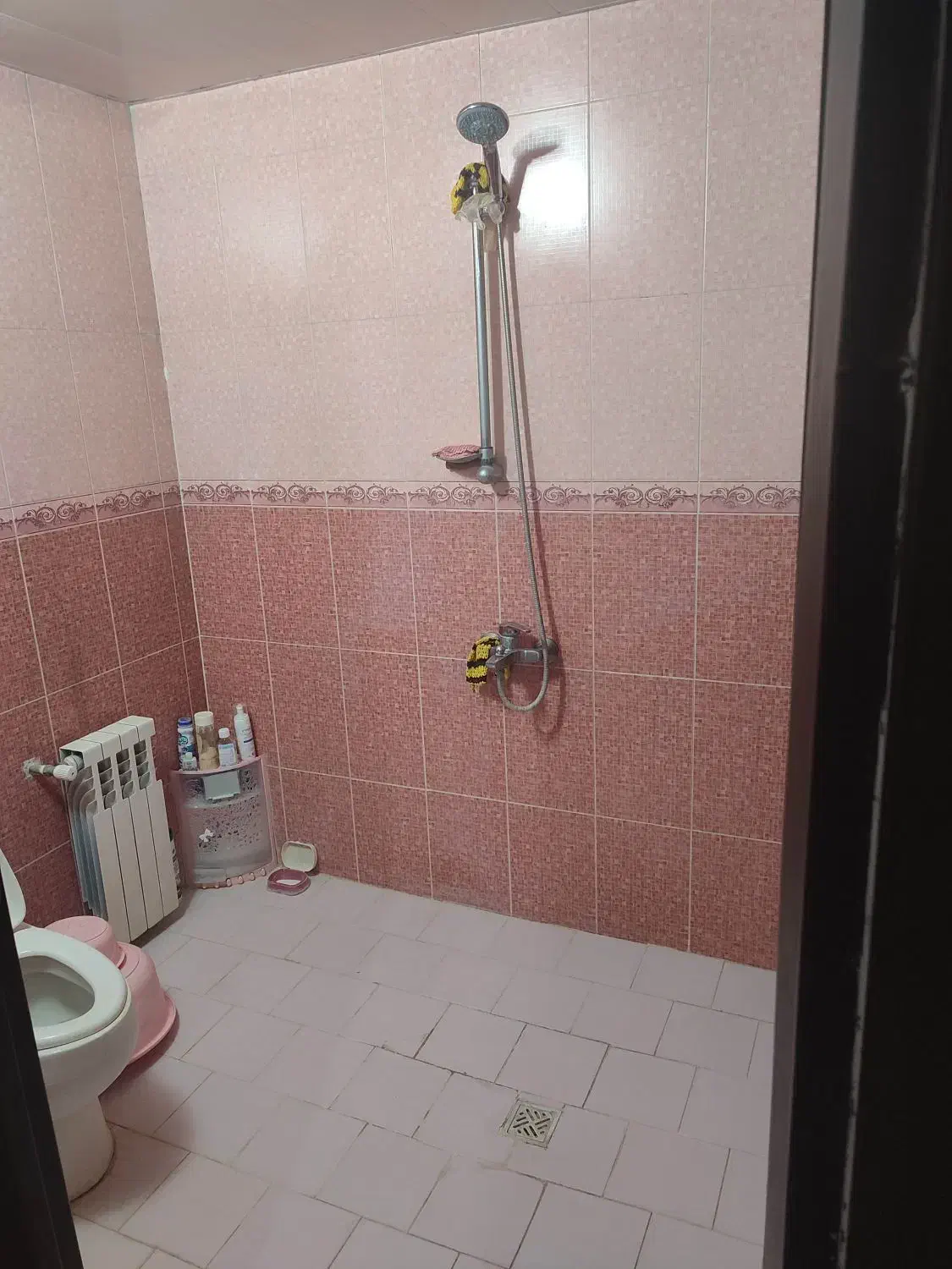 آپارتمان اندیشه آزاد شهر