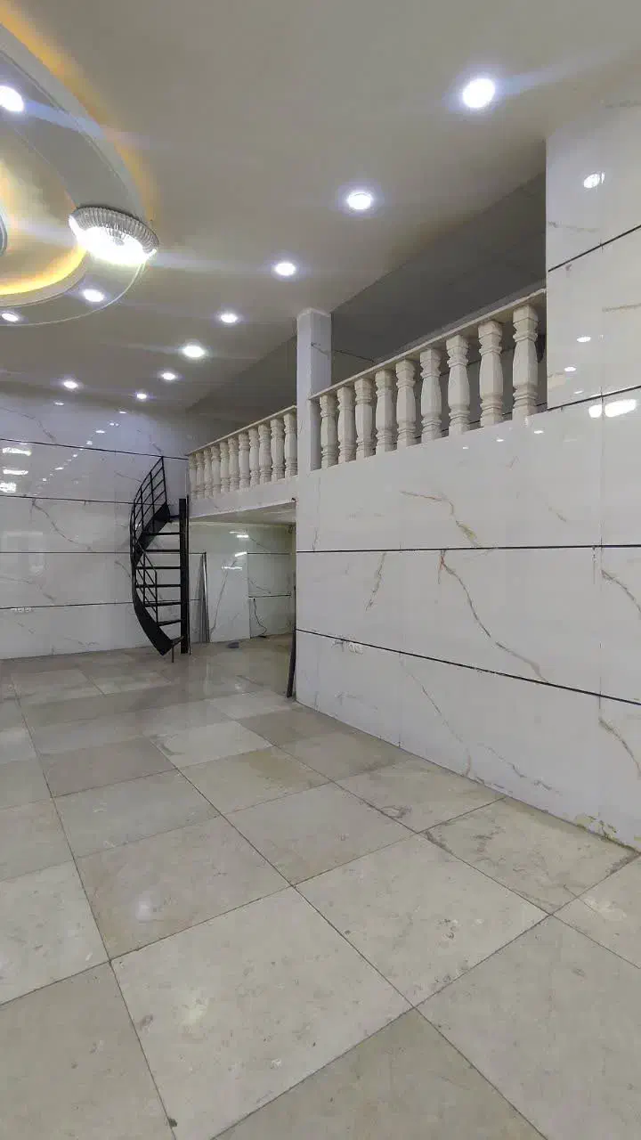 اجاره مغازه ۲۰۰ متری بر جاده ساوه