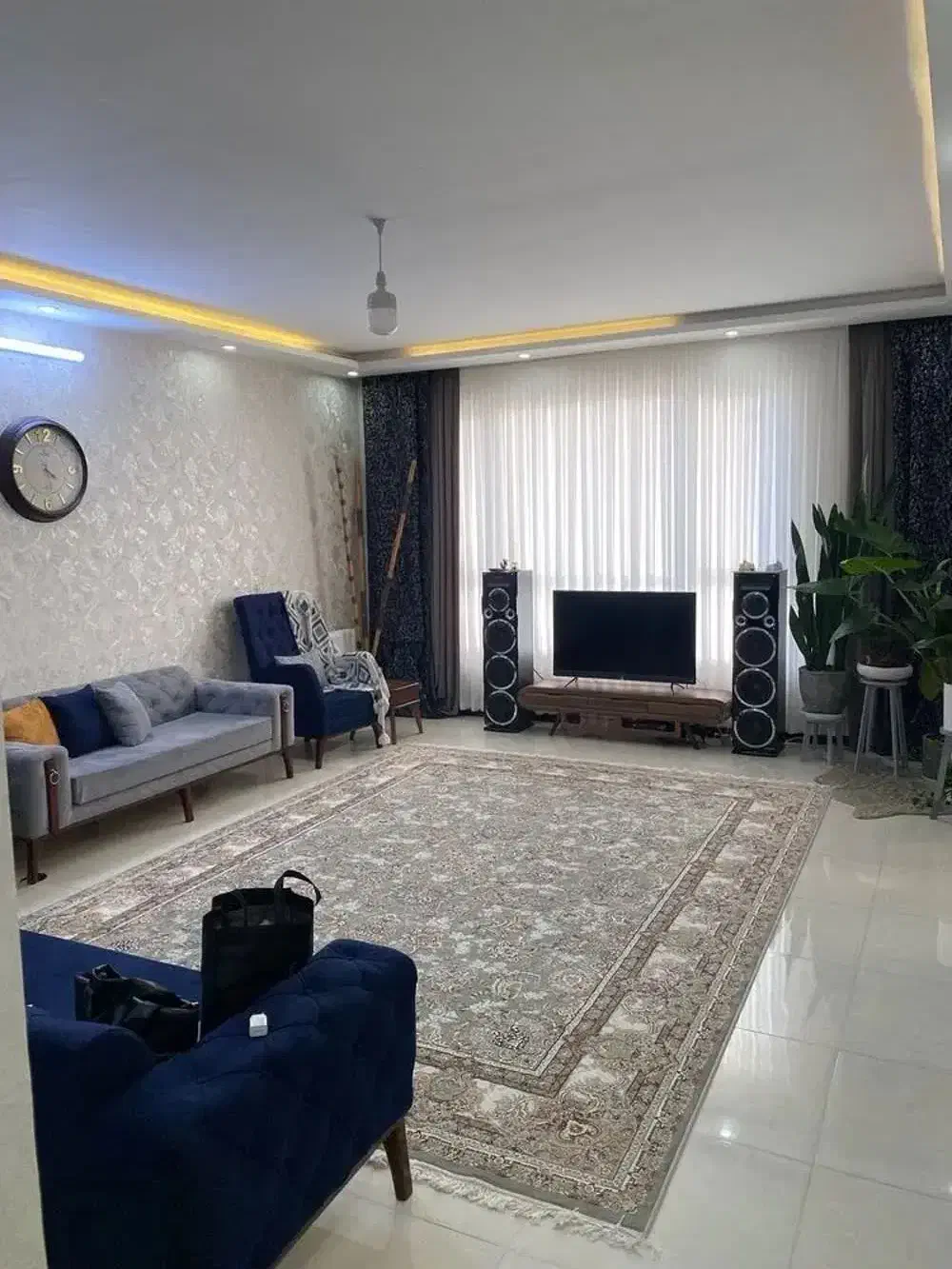 اپارتمان ۱۰۰متری شیک ونوساز