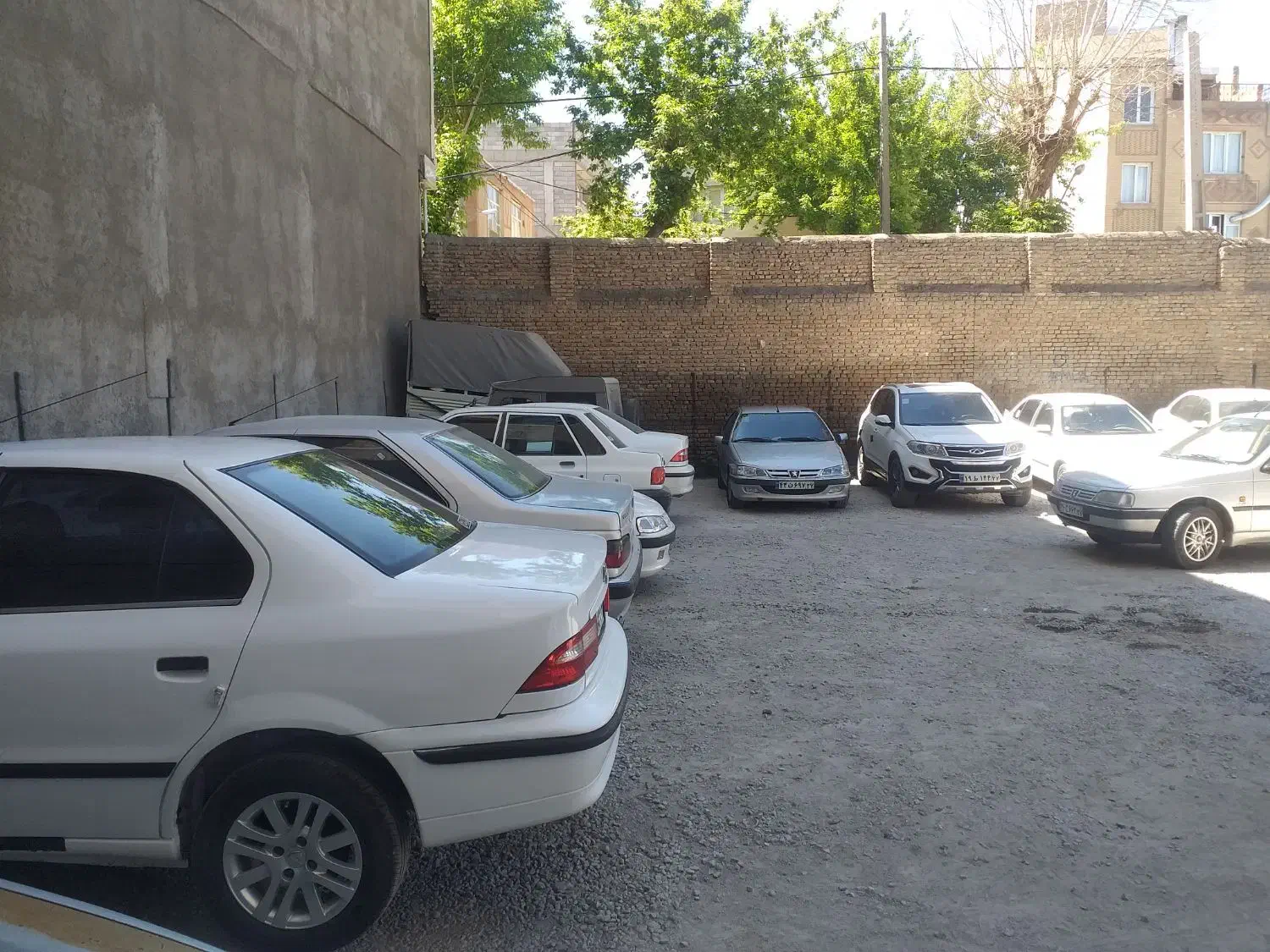 پارکینگ شبانه روزی جامی
