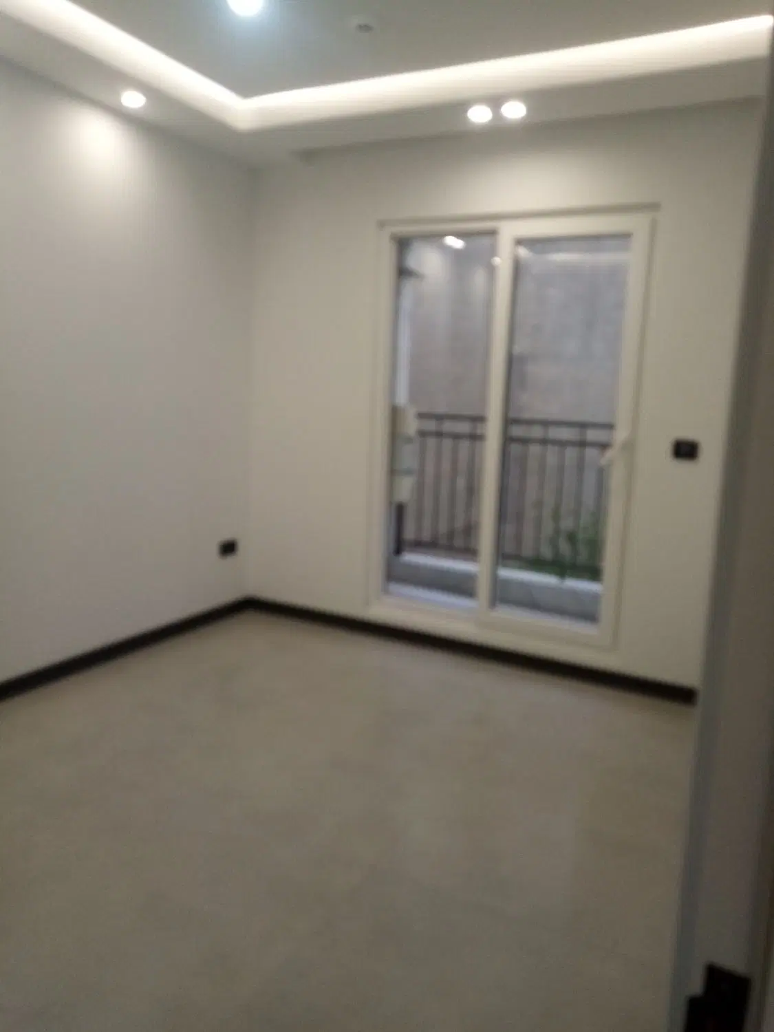 60 متر همکف چهارباغ