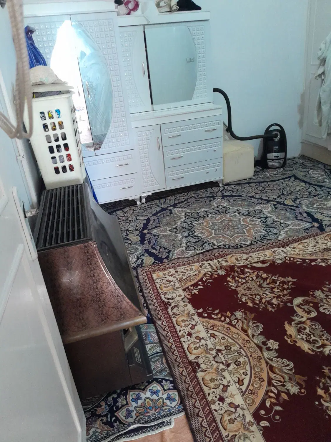 خونه ویلایی دربست ماشین رو