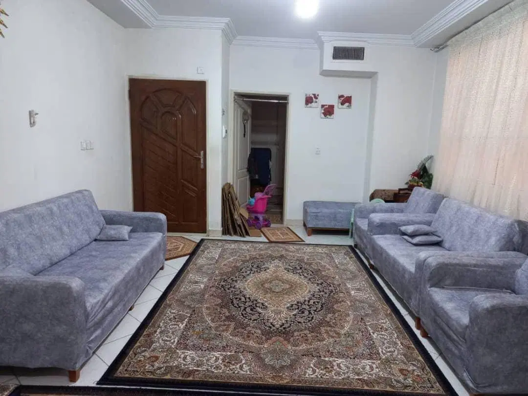 واحد 63 متری خوش نقشه تمیز